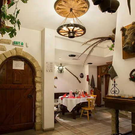 Hotel Victoria - Free Parking 3*
